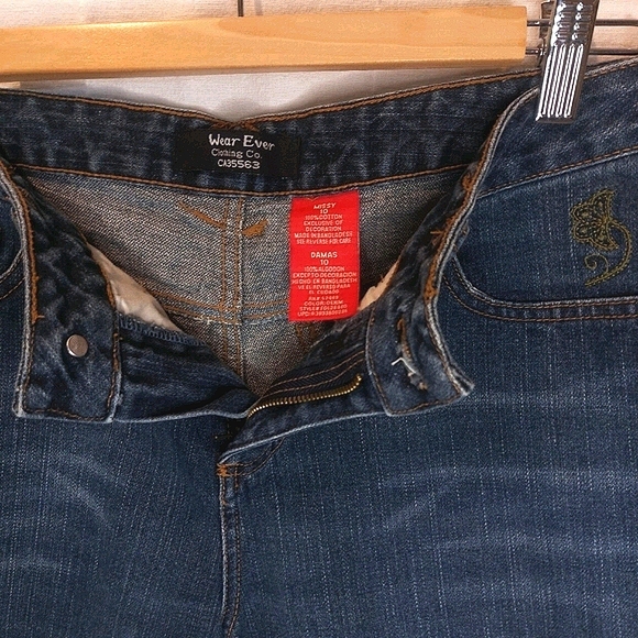 WEAR EVER CLOTHING by Faded Glory♡Ladies Shorts - Picture 7 of 7